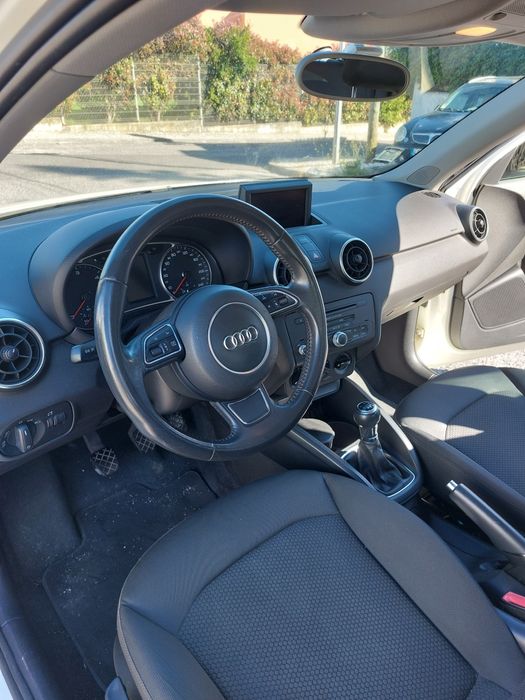 Audi A1 1.6 TDI 4 portas