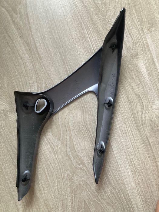 Yamaha Fazer- carenagem direita