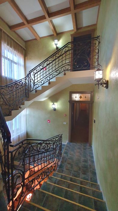 ПРОДАЖ ГОТЕЛЬНОГО КОМПЛЕКСА "Летючий Голандець" в м. Ужгород [діючий]