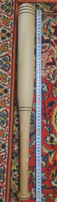 Сувенірна бита (подарунок)