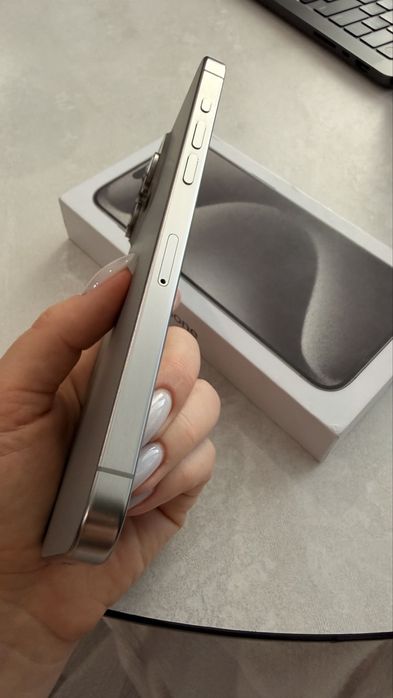 IPhone 15 Pro Max 256 gb Natural Titanium НЕ РОЗБИРАВСЯ справний