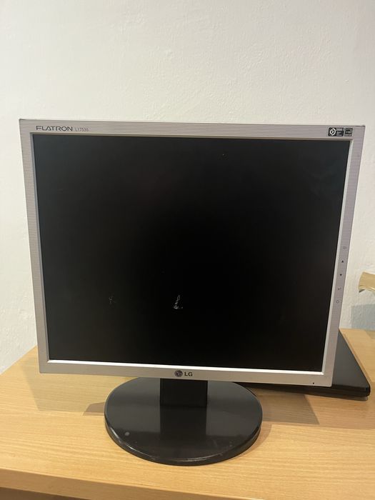 Монітор Samsung, LG