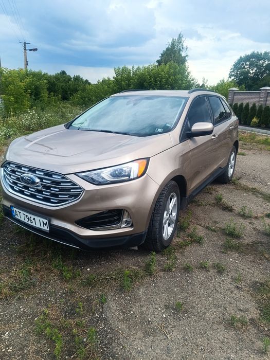 Продам хороший  Ford Edge
