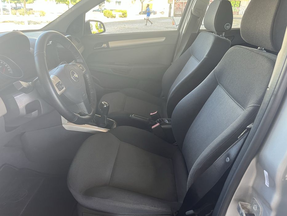 Opel Astra Caravan 1.3 cdti * 135.000km*