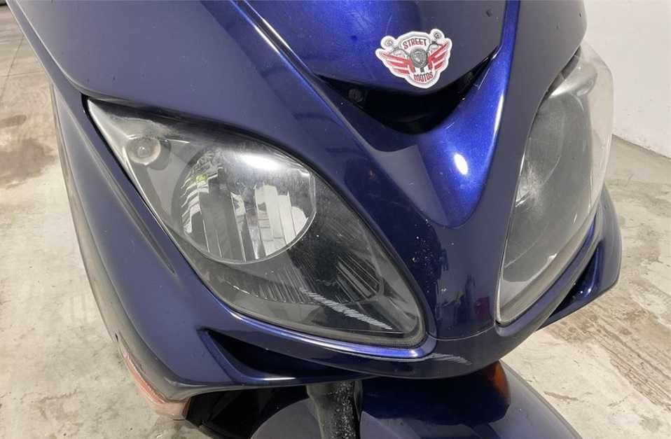 Honda Forza 250 (2005) – Scooter Potente, Confortável e Fiável aceito troca por 125cc