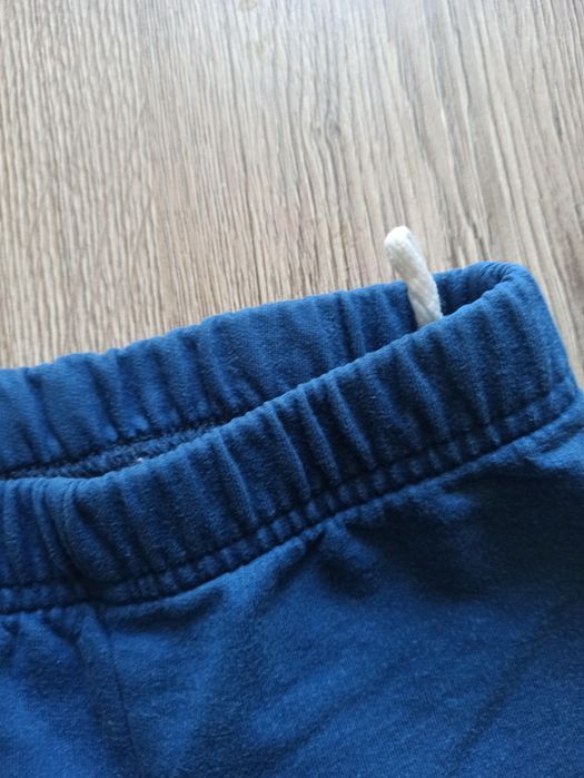 Spodnie dresowe dziewczęce marki Ergee