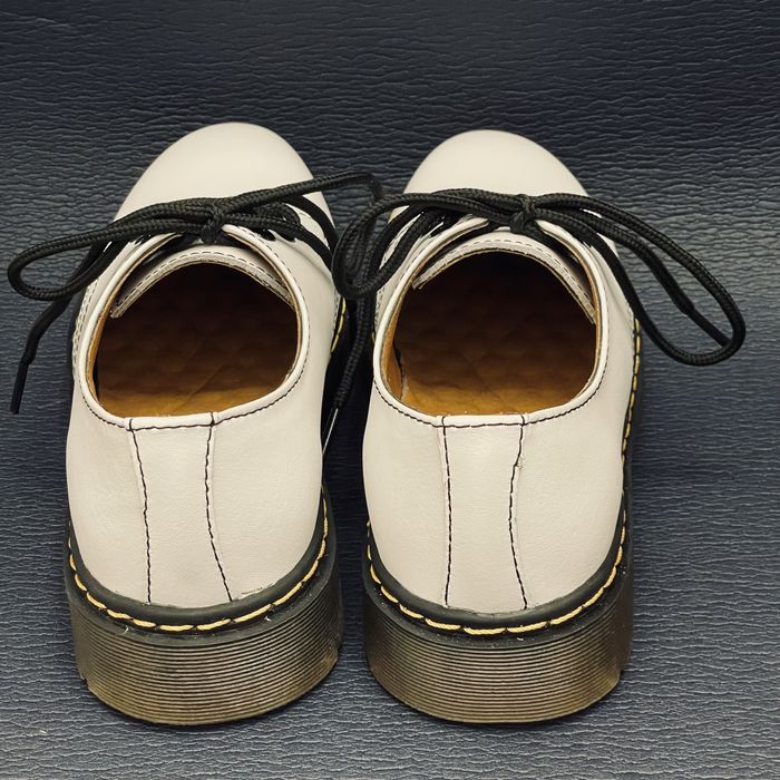 Eleganckie glany półbuty martensy Oxfordki klasyczne