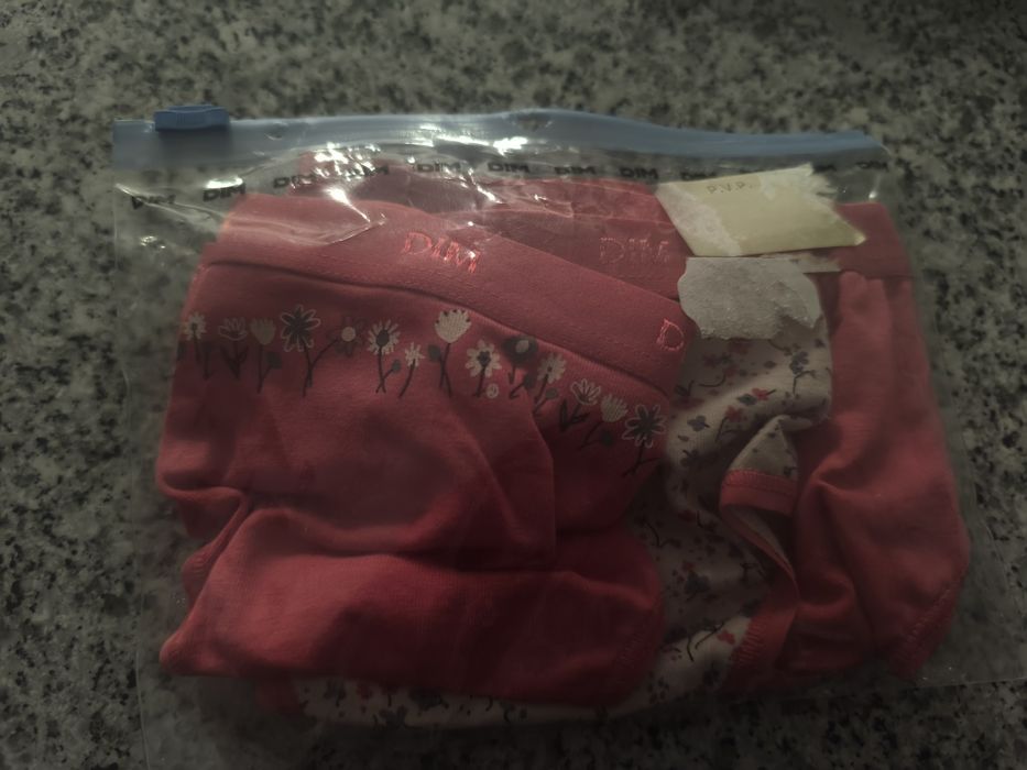 Cueca nova, tamanho S