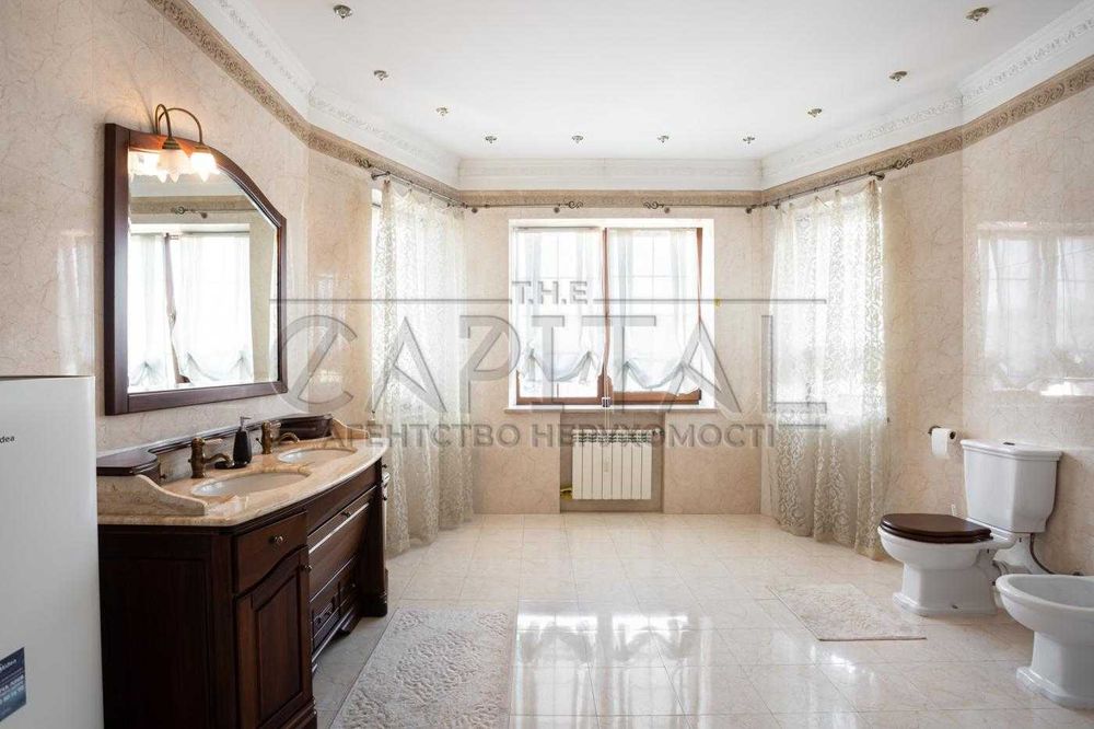 Продаж будинку, Золоче, 490м2, 25с, басейн, вихід на воду