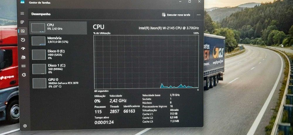 Lenovo Gaming P520 | Xeon W-2145 | 32GB ECC | NVMe 512GB + 500GB | RTX 3070 8GB | KIT | WiFi | W11