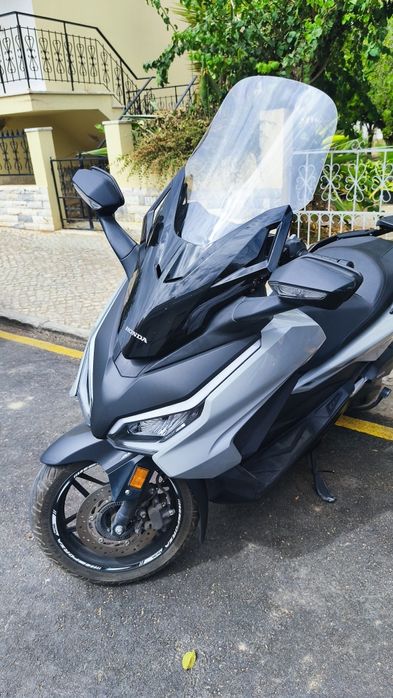 Honda forza 125 de 2023