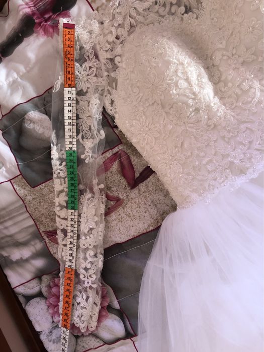 Сукня весільна, плаття