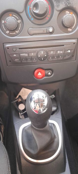 viatura Renault Clio