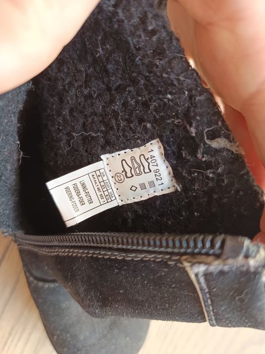 Buty za kostkę, botki, zimowe kozaczki dla dziewczynki r 23