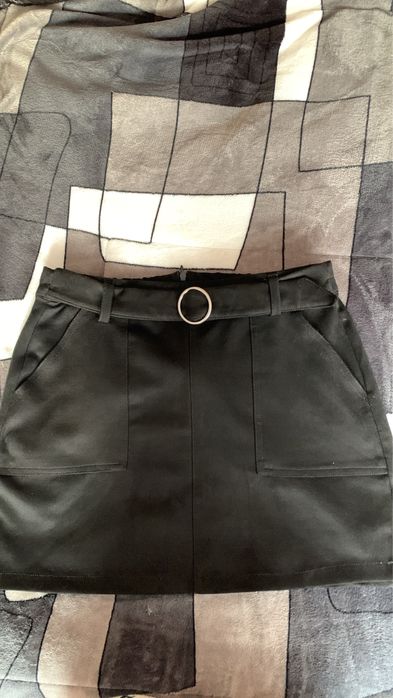 saia preta bershka
