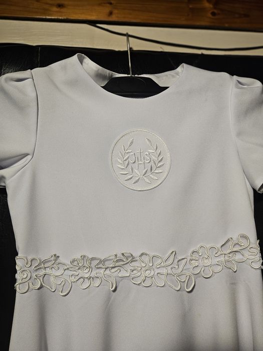 Strój komunijny dla dziewczynki