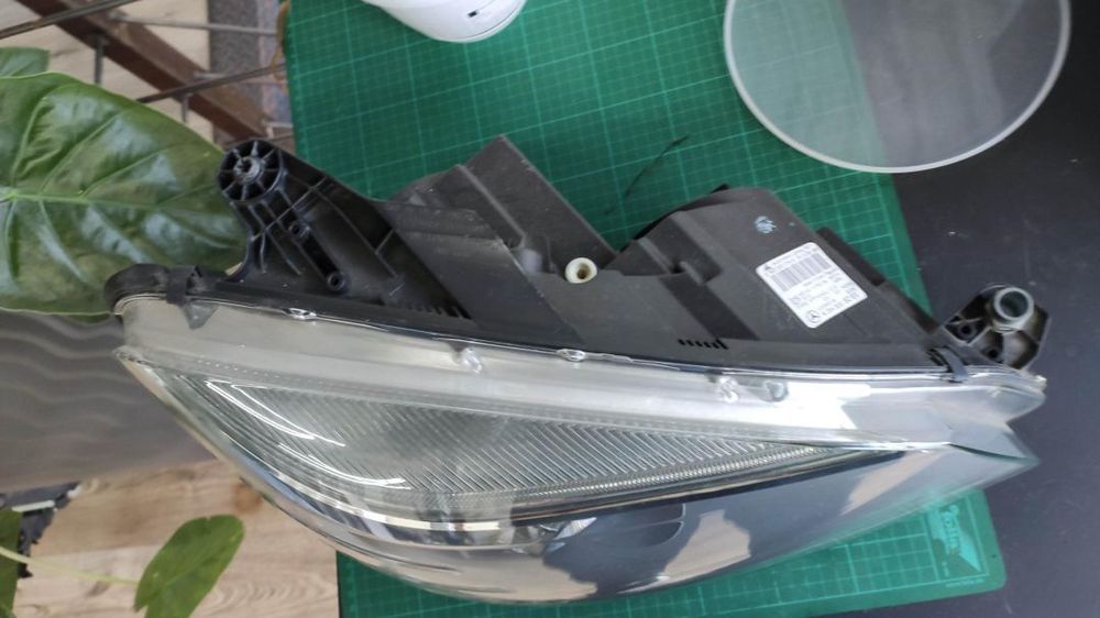farol direito bi-xenon escurecido w204 coupé