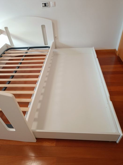 Cama criança como nova