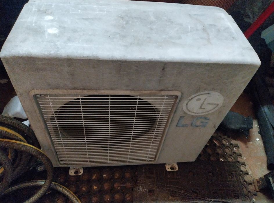 Продам кондіціонер LG LS-J0764BL