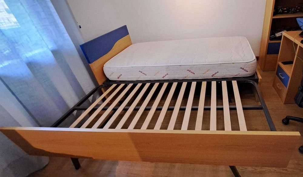 Cama individual 100x200cm com gavetão de cor faia