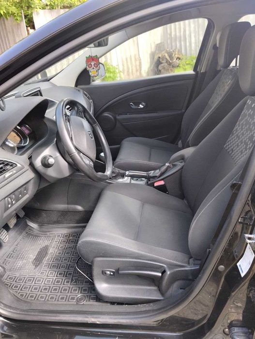 Продам RENAULT Megane 1.5 Дизель