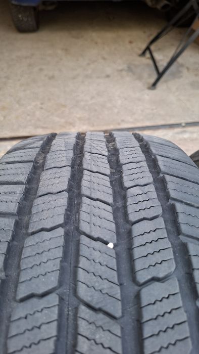 2 opony całoroczne Michelin Defender LTX  225/55 R17 101H