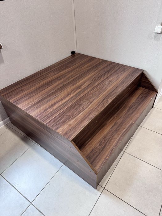 Подіум для педикюру (подиум) Терміново за 5000 київ