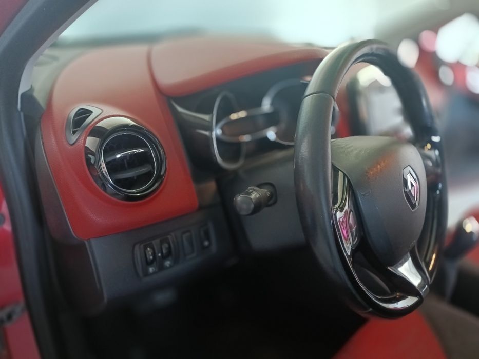 RENAULT CLIO 1.5 DCI  2012  1.5DCI