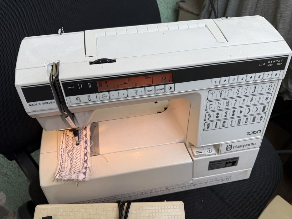 Швейна машина husqvarna viking 1050