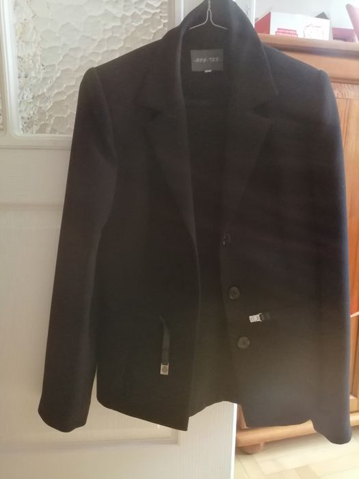 Damski kostium (żakiet +spodnie)