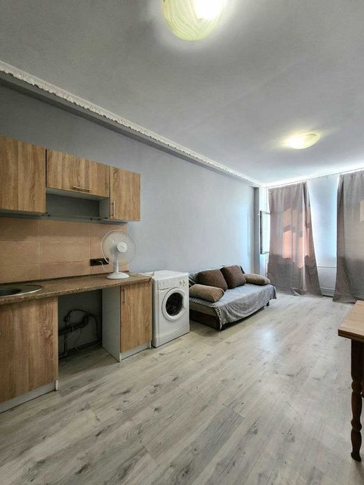 Продам квартиру-студію на вул. Ат. Головатого , Пересипь