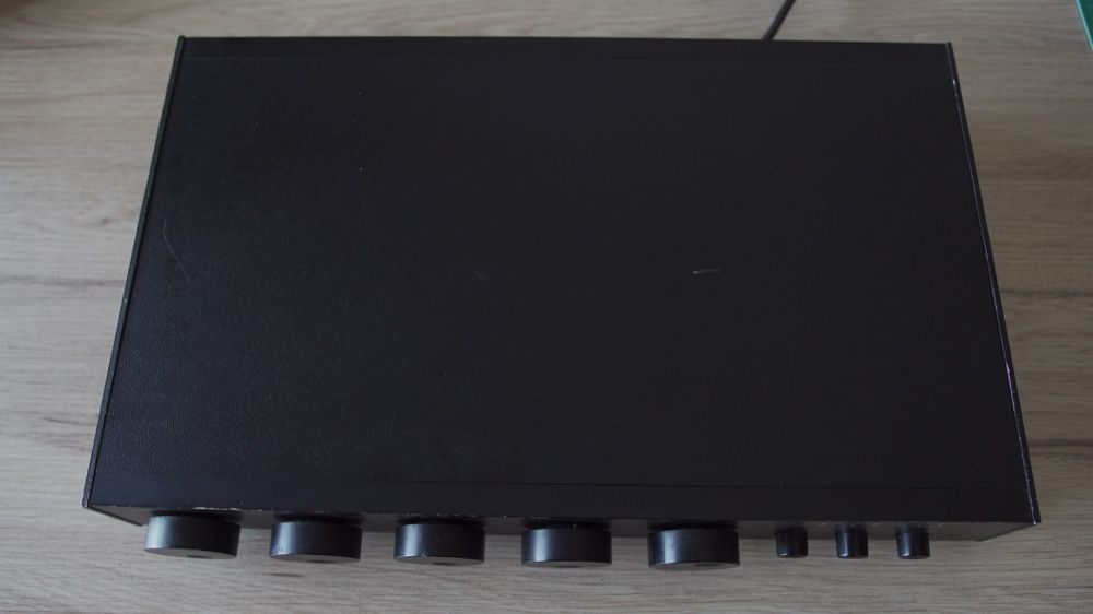 Cambridge C75 - Preamplifier64738940199682121