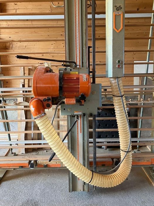 Piła pionowa panelowa