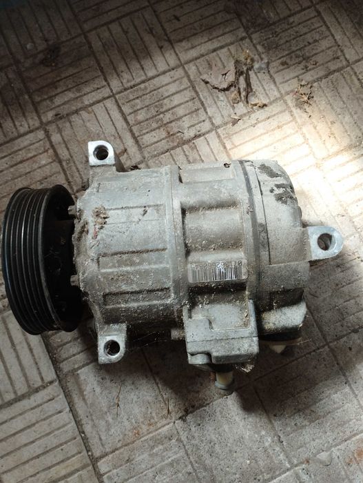 Продам компрессор кондиционера Шкода