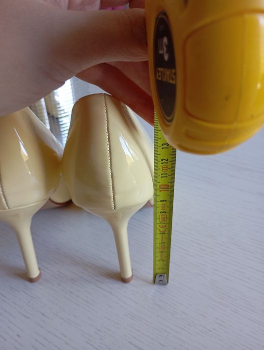 Szpilki nowe cytrynowe 38 must have