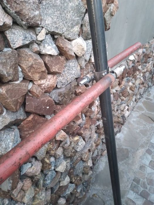 Продам дюймовые металлические трубы для бурения