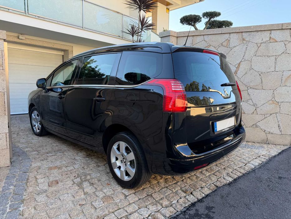 Peugeot 5008 1.6 HDI Allure Nacional