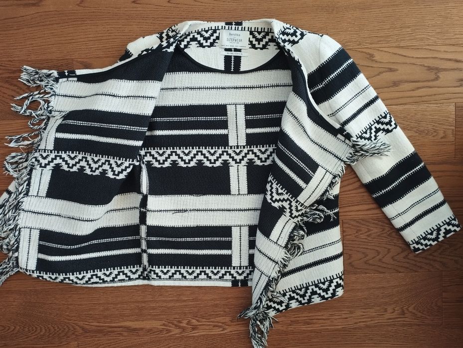 Marynarka dzianinowa " tkana" marki Bershka
