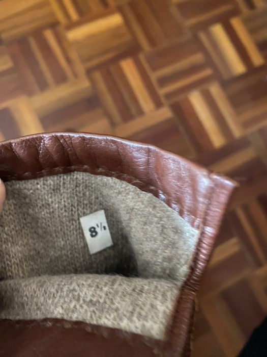 Luvas clássicas castanhas de pele