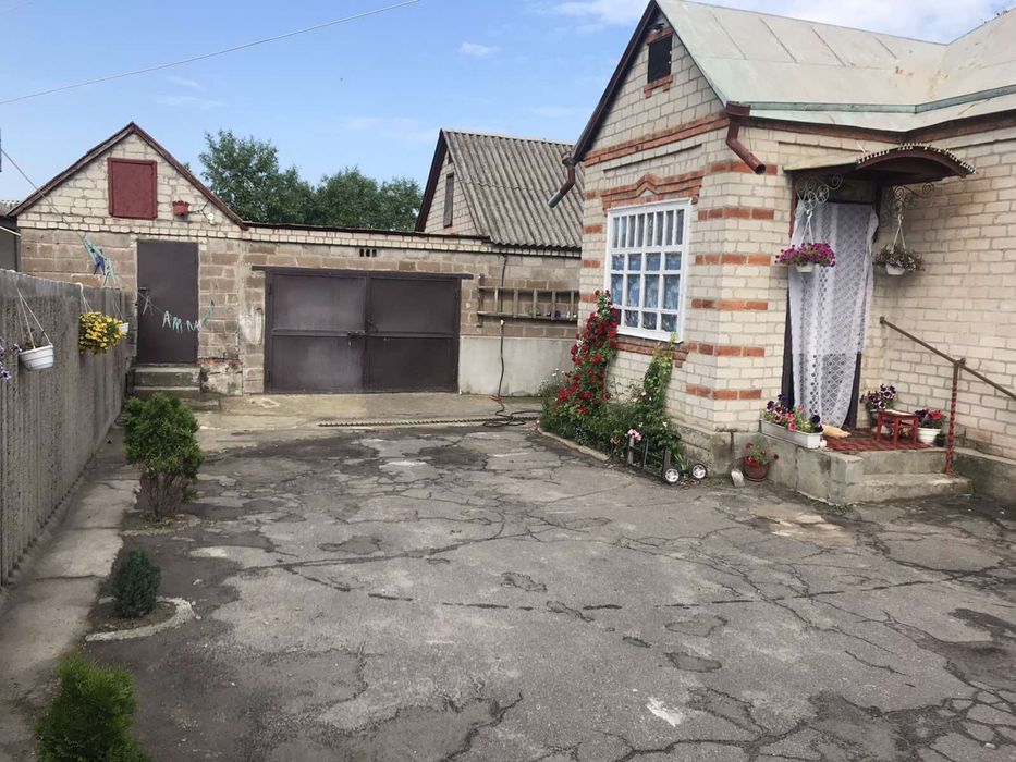 Дом Безлюдовка продам