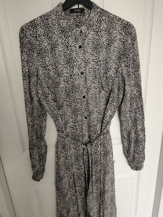 Szmizjerka, sukienka na guziki, wiązana w pasie Echo 38/M