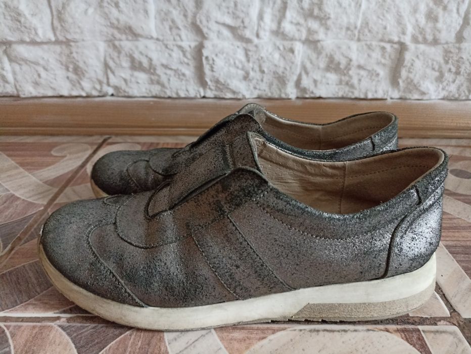 Туфли -кроссовки кожаные р.37