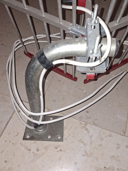 Antena TDT Exterior  Digital canal 21 a 69 + Suporte | NOVA