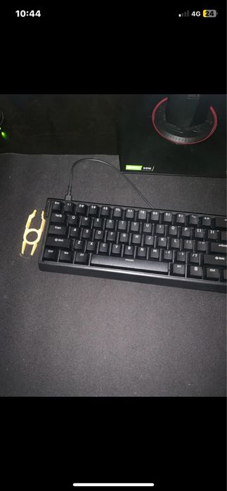 Teclado magnetico MAD 60 HE como novo