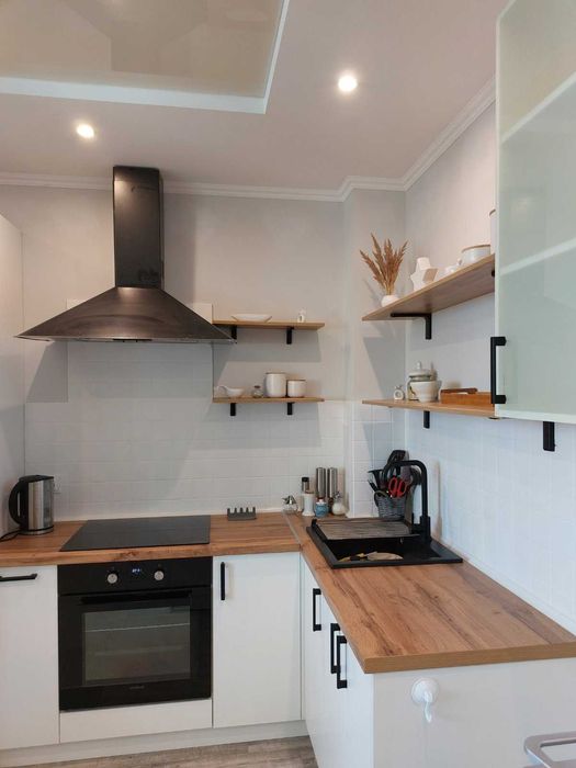 Кухня, шафа купе, корпусні меблі на замовлення AGT, фарбований МДФ