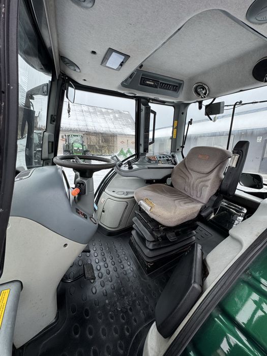 Rezerwacja Valtra t183 Versu Sprowadzony