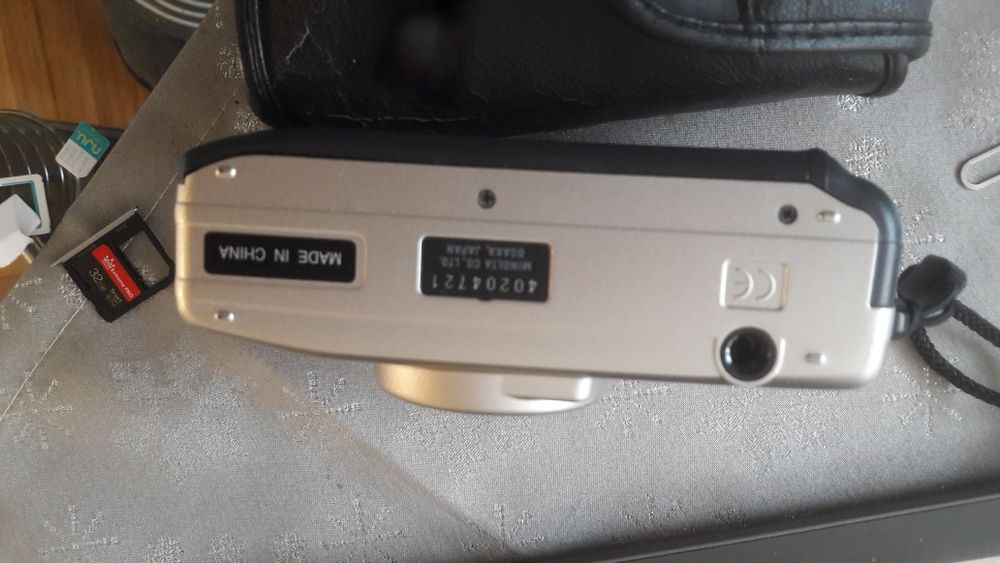 Aparat analogowy Minolta Riva Zoom 90