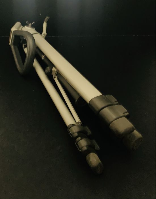 Tripé máquina fotográfica/ filmar-“Camlink”.