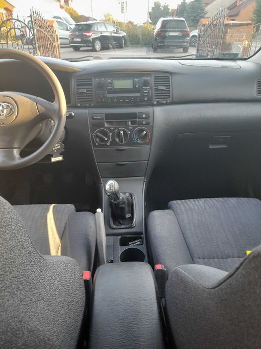 TOYOTA COROLLA 1,6 benzyna 2002