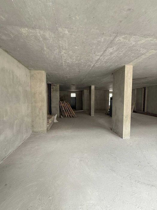 Оренда приміщення з фасадними вікнами, 226м2, біля Нової пошти